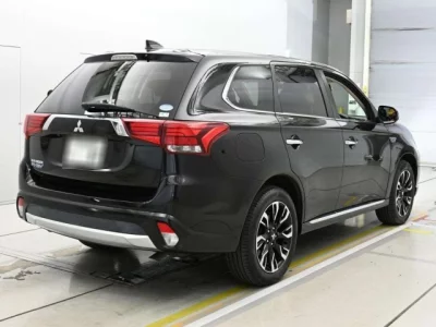 Mitsubishi OUTLANDER PHEV