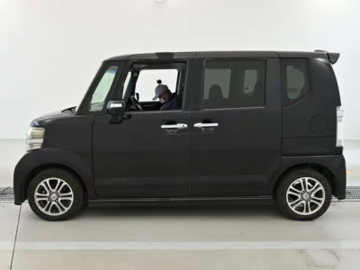Honda N-Box+