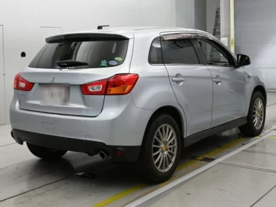 Mitsubishi RVR