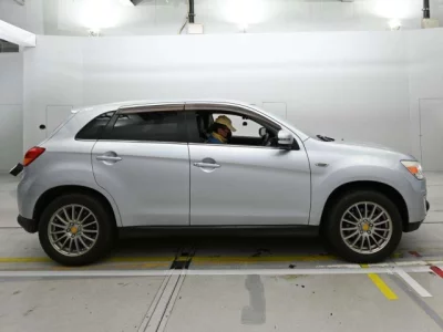 Mitsubishi RVR