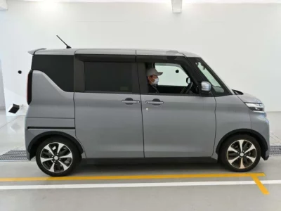 Mitsubishi eK X Space