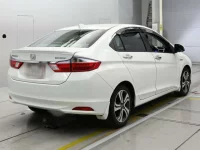 Honda GRACE лот № 30765 оценка 4  с аукциона в Японии 1