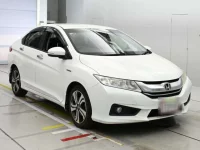 Honda GRACE лот № 30765 оценка 4  с аукциона в Японии 4