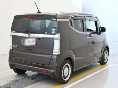 Honda N BOX SLASH