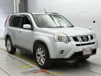 Nissan X-TRAIL лот № 30755 оценка 4.5  с аукциона в Японии 4