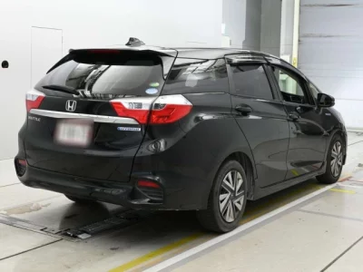 Honda SHUTTLE  с аукциона в Японии