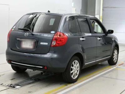 Mazda Verisa