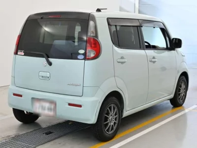 Suzuki MRWAGON