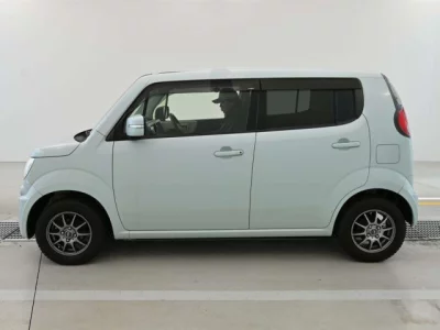 Suzuki MRWAGON