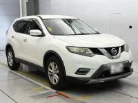 Nissan X-TRAIL лот № 30879 оценка 4  с аукциона в Японии 4