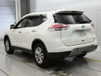Nissan X-TRAIL лот № 30879 оценка 4  с аукциона в Японии 5