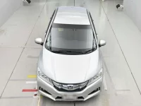 Honda GRACE лот № 10319 оценка 3.5  с аукциона в Японии 6