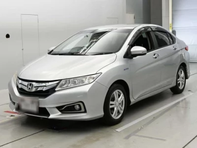 Honda GRACE  с аукциона в Японии