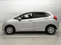 Honda FIT лот № 30867 оценка 3.5  с аукциона в Японии 3