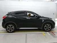 Honda VEZEL лот № 30866 оценка 4  с аукциона в Японии 2