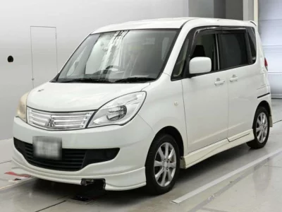 Mitsubishi DELICA D2