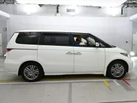 Honda ELYSION лот № 10435 оценка 3.5  с аукциона в Японии 2