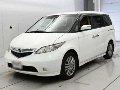 Honda ELYSION  с аукциона в Японии