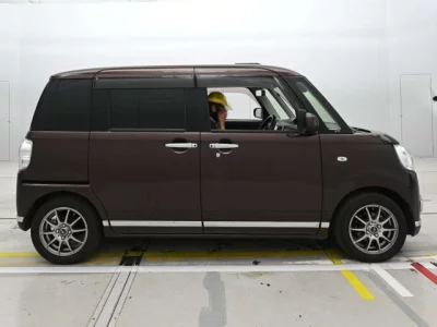Daihatsu MOVE CANBUS  с аукциона в Японии