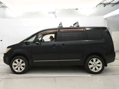 Mitsubishi DELICA D5  с аукциона в Японии