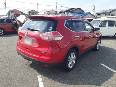 Nissan X-TRAIL