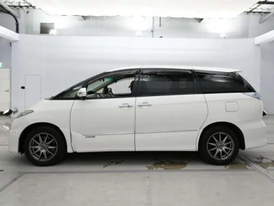 Toyota Estima Hybrid