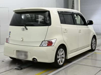 Toyota bB