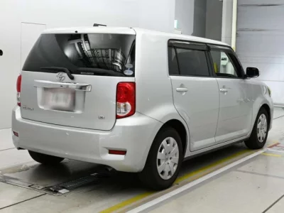 Toyota COROLLA RUMION  с аукциона в Японии