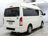 Toyota HIACE VAN лот № 30051 оценка 3.5  с аукциона в Японии 1