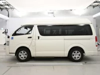 Toyota HIACE VAN лот № 30051 оценка 3.5  с аукциона в Японии 3