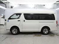 Toyota HIACE VAN лот № 30062 оценка 4  с аукциона в Японии 3