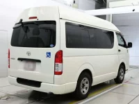 Toyota HIACE VAN лот № 30029 оценка 3.5  с аукциона в Японии 1