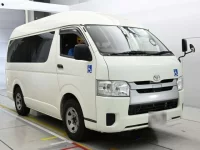 Toyota HIACE VAN лот № 30029 оценка 3.5  с аукциона в Японии 4