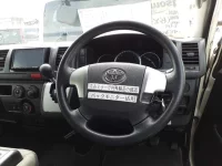 Toyota HIACE VAN лот № 30031 оценка R  с аукциона в Японии 8