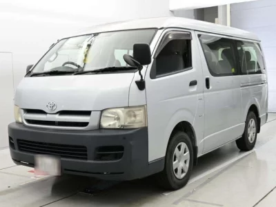 Toyota HIACE  с аукциона в Японии