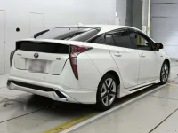 Toyota Prius лот № 30094 оценка 4  с аукциона в Японии 1