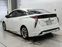 Toyota Prius лот № 30094 оценка 4  с аукциона в Японии 5