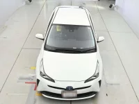Toyota Prius лот № 30050 оценка 3.5  с аукциона в Японии 6