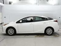 Toyota Prius лот № 30050 оценка 3.5  с аукциона в Японии 3