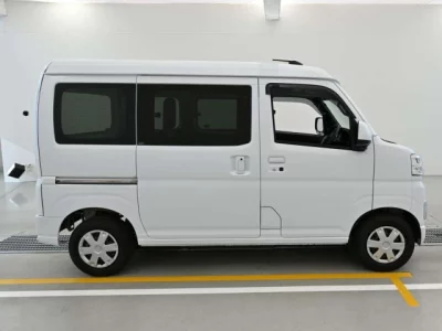 Toyota PIXIS VAN  с аукциона в Японии