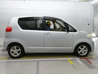 Toyota PORTE лот № 10066 оценка R  с аукциона в Японии 2