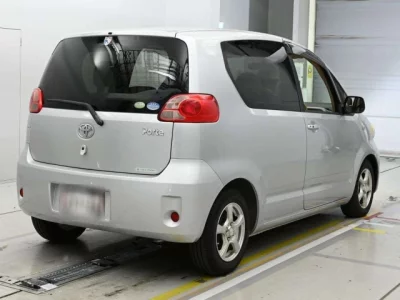 Toyota PORTE  с аукциона в Японии