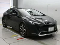 Toyota PRIUS PHV лот № 36067 оценка 4.5  с аукциона в Японии 4