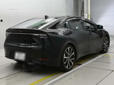 Toyota PRIUS PHV  с аукциона в Японии