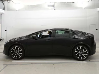 Toyota PRIUS PHV  с аукциона в Японии