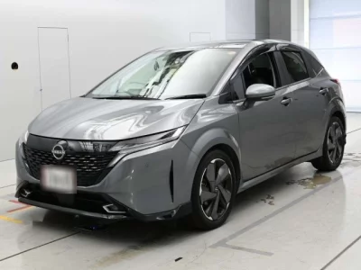 Nissan Aura
