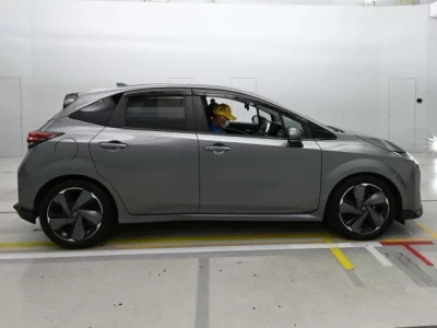 Nissan Aura