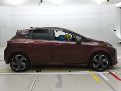 Nissan Aura