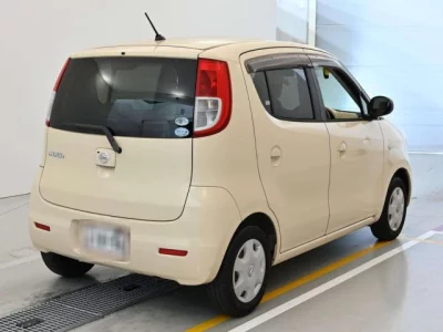 Nissan MOCO  с аукциона в Японии