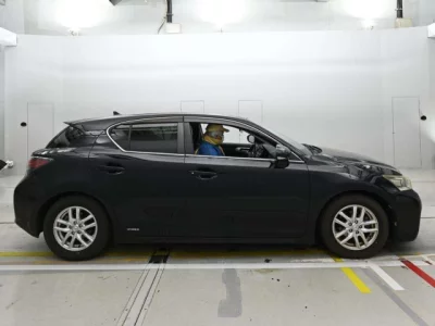 Lexus CT  с аукциона в Японии